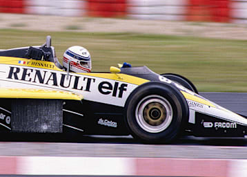 François Hesnault 1985 mit seinem Renault auf dem Nürburgring