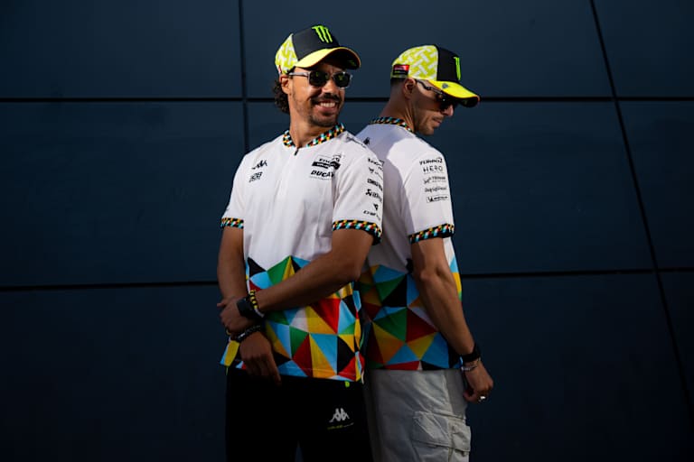 Morbidelli und Di Giannantonio tragen in Misano spezielle Shirts