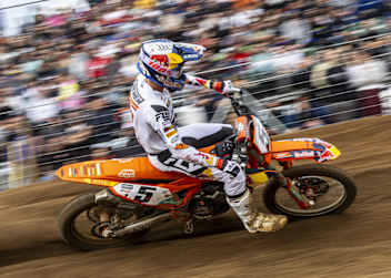 Lucas Coenen gewann den ersten Lauf in Almonte überlegen