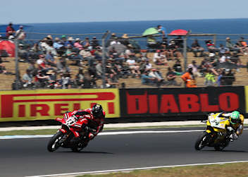 Im Qualifying: Nicolo Bulega gefolgt von Lorenzo Baldassarri