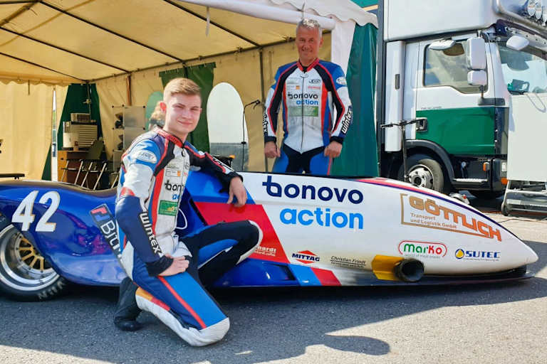 Lennard Göttlich (li.) sattelt wieder um