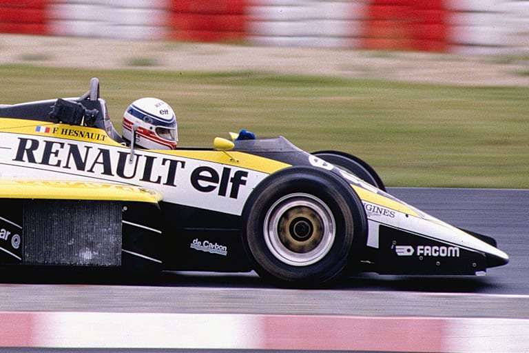 François Hesnault 1985 mit seinem Renault auf dem Nürburgring