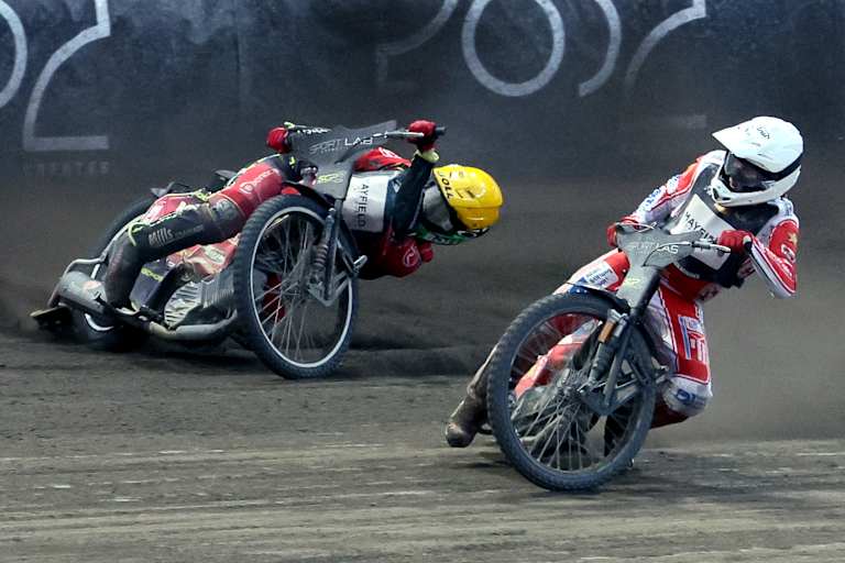Janek Konzack (re.) gegen Mitch McDiarmid