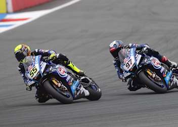 Die Yamaha-Werkspiloten Andrea Locatelli und Xavi Vierge