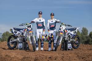 Das Nestaan Husqvarna Werksteam mit Kay de Wolf und Liam Everts