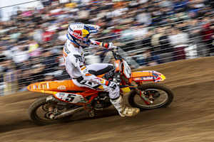 Lucas Coenen gewann den ersten Lauf in Almonte überlegen