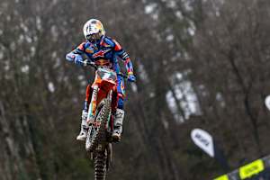 Simon Längenfelder gewann den ersten Lauf in Frauenfeld