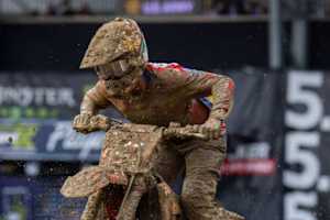 Hunter Lawrence im Schlamm von Columbus