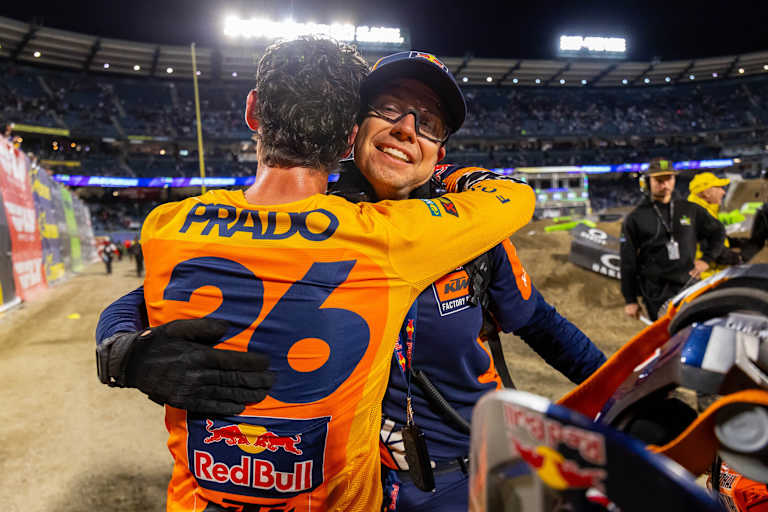 Jorge Prado feiert seinen Erfolg