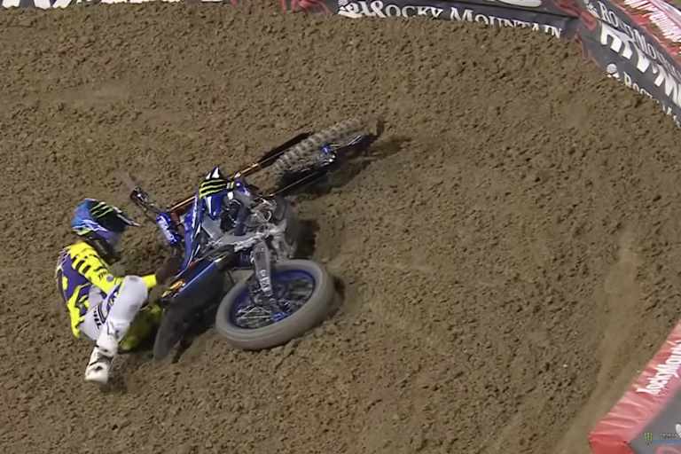 Max Anstie stürzte in San Diego nach einer Kollision mit Haiden Deegan