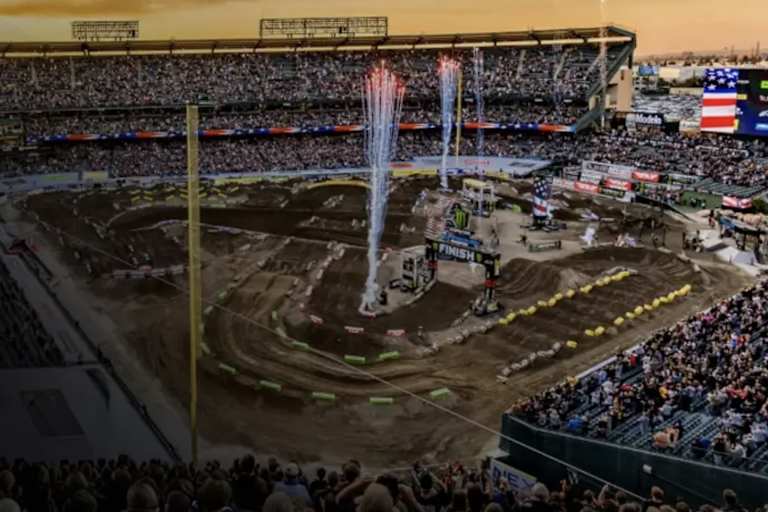 Die US-Supercross-Meisterschaften beginnen in Anaheim