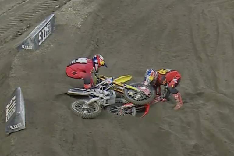 Ken Roczen und Hunter Lawrence kollidierten und stürzten