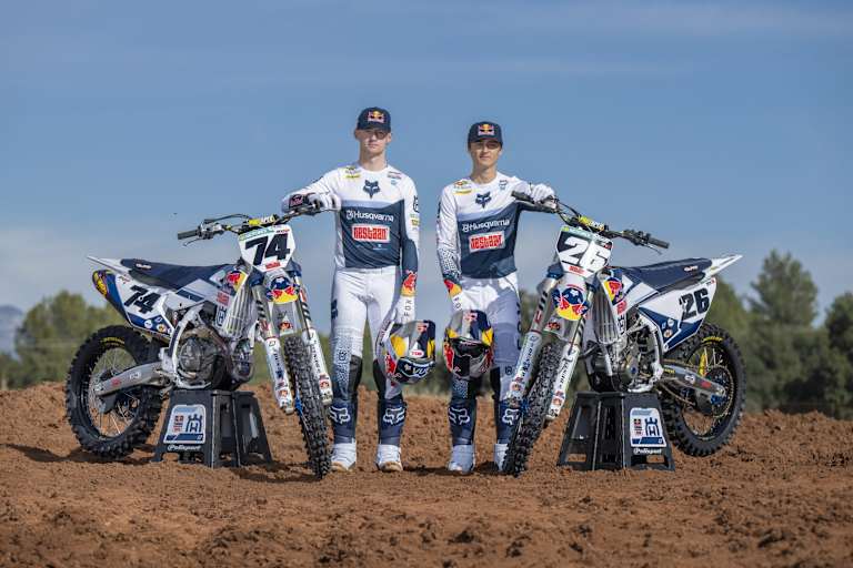 Das Nestaan Husqvarna Werksteam mit Kay de Wolf und Liam Everts