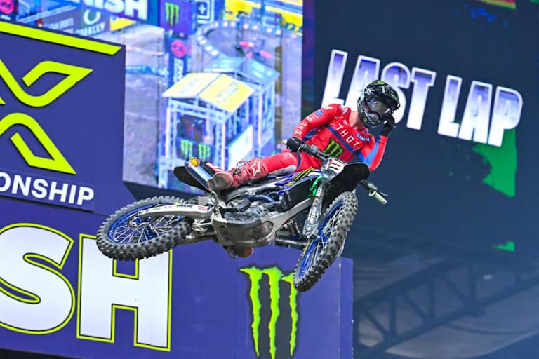 Cole Davies siegt in Detroit