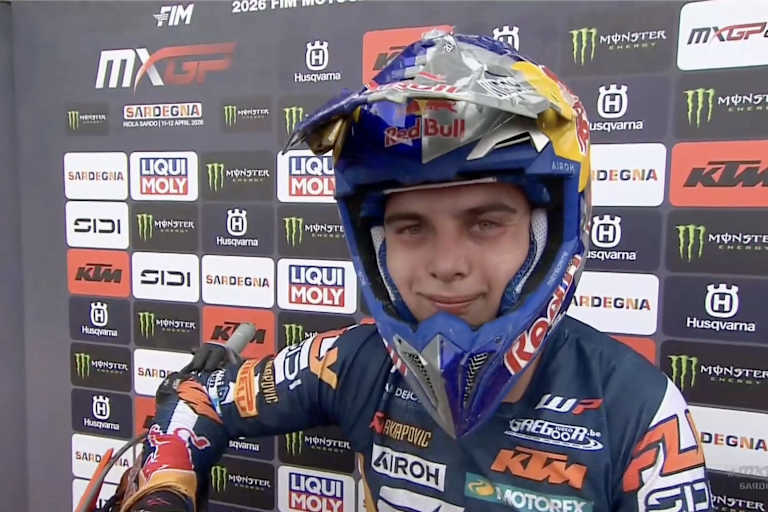 Sacha Coenen gewann das MX2-Qualifikationsrennen in Riola Sardo