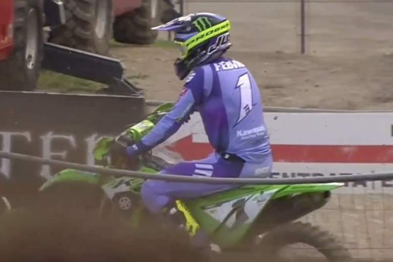 Romain Febvre beendete das Rennen an der Box