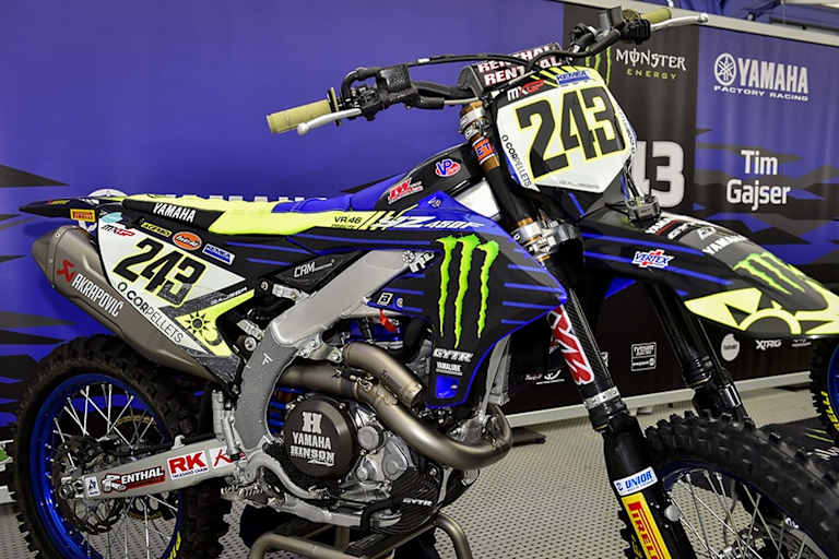 Die Yamaha von Tim Gajser im Valentino-Rossi-Design