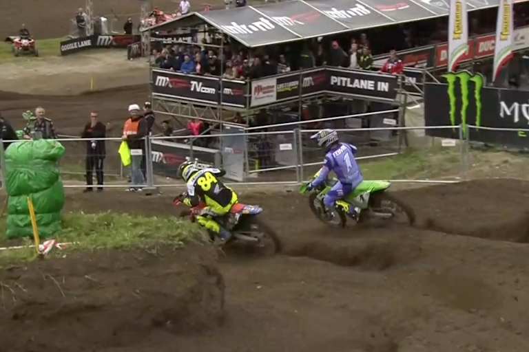 Jeffrey Herlings geht an Romain Febvre vorbei in Führung