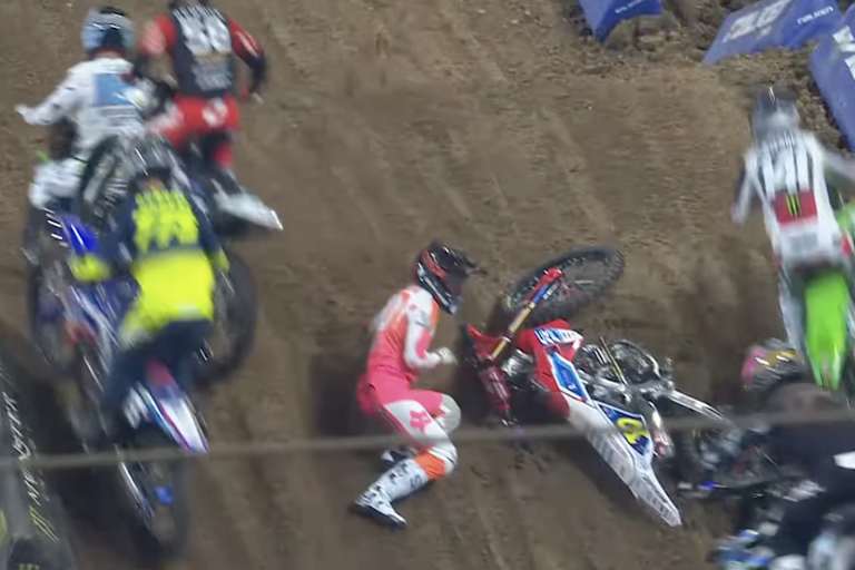 Jo Shimoda flog in St. Louis heftig ab