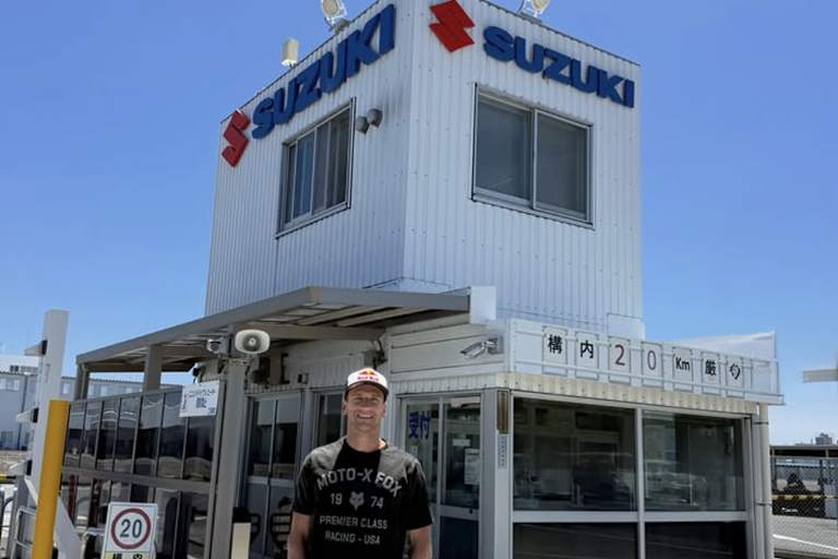 Ken Roczen besuchte den Suzuki-Firmensitz in Hamamatsu