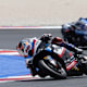 Petrucci-Ersatz Michael van der Mark (BMW) zieht vor Oliveira den Hut