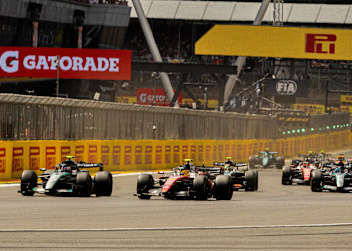Mercedes gegen Ferrari