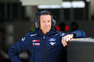 Manuel Reuter bei seiner Tätigkeit für das Haupt Racing Team