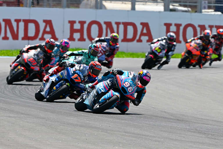 Daniel Holgado vor Daniel Munoz