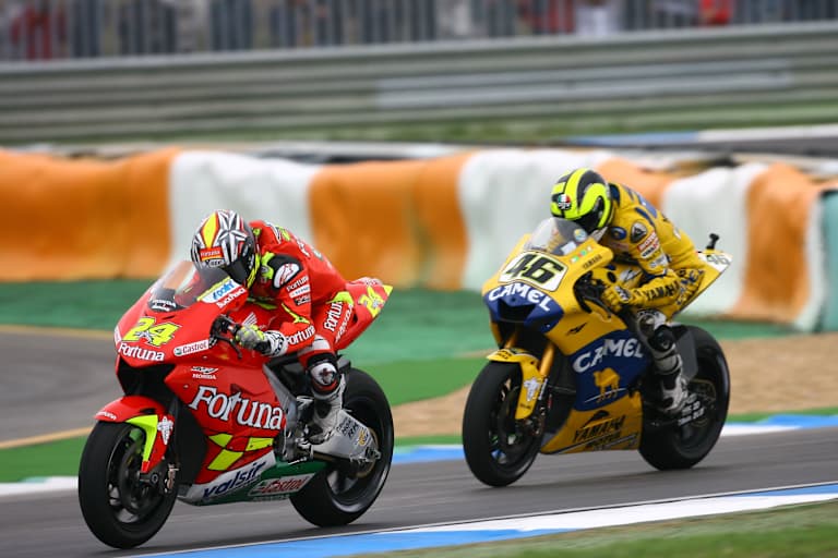 Estoril 2006: Toni Elias machte Valentino Rossi das Leben schwer