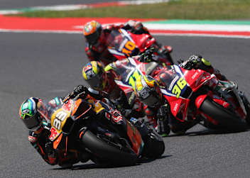 Brad Binder hatte drei Honda-Piloten hinter sich