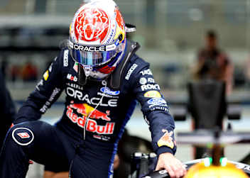 Max Verstappen ist am dritten Bahrain-Testtag wieder im RB22 unterwegs