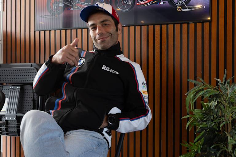 Danilo Petrucci testet am 23. Juni mit seiner BMW M1000RR