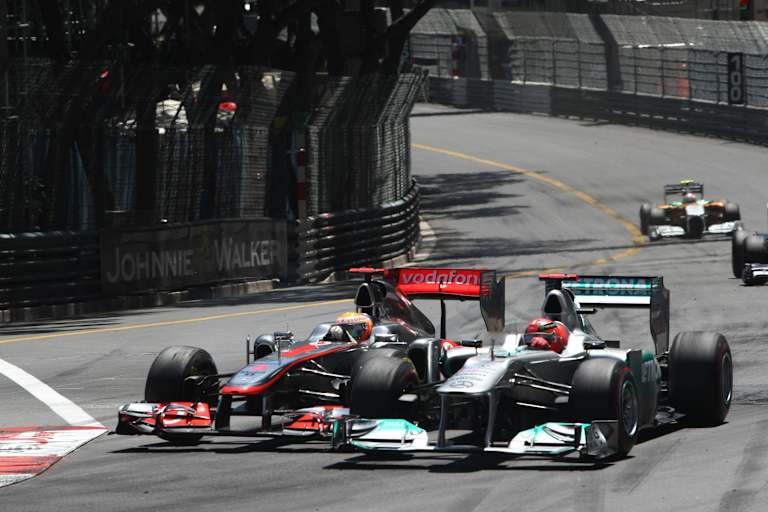 Lewis Hamilton gegen Michael Schumacher in Monaco 2011