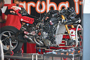 Die Ducati Panigale V4R ist die Benchmark