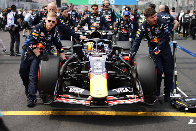 Für Max Verstappen wird ein Team-Wechsel nicht einfach, warnt Brundle