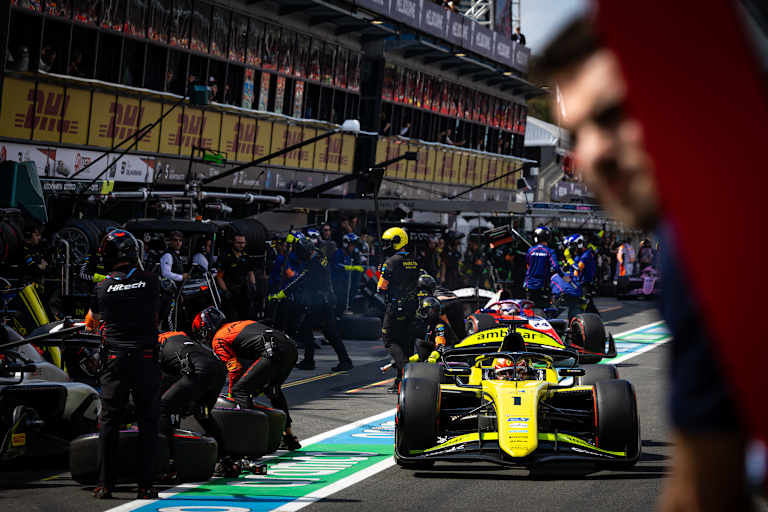 Die Formel 2 fährt im Rahmenprogramm der Formel 1 (hier in Melbourne)