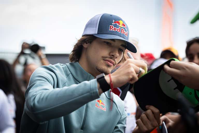 Nikola Tsolov hofft auf seine Formel-1-Chance im nächsten Jahr