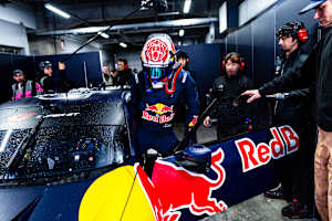 Formel-1-Star Max Verstappen gab zum ersten Mal in einem GT500-Renner Gas