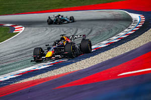 Max Verstappen vor Kimi Antonelli auf dem Red Bull Ring