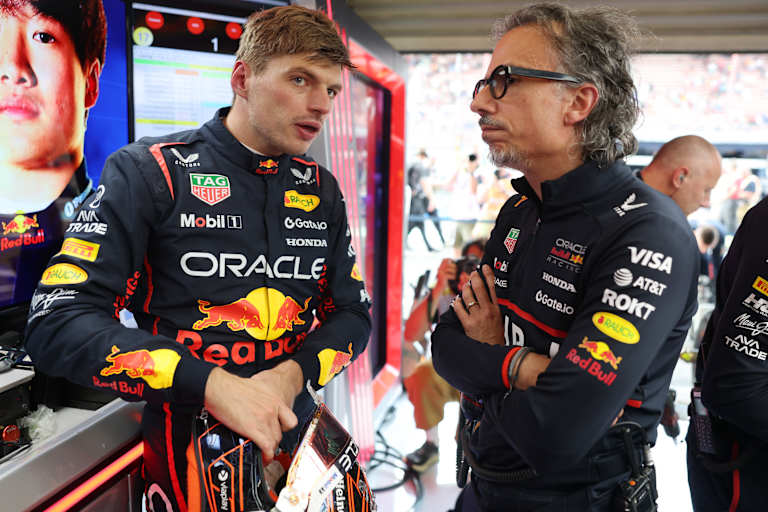 Max Verstappen und Red Bull Racing-Teamchef Laurent Mekies