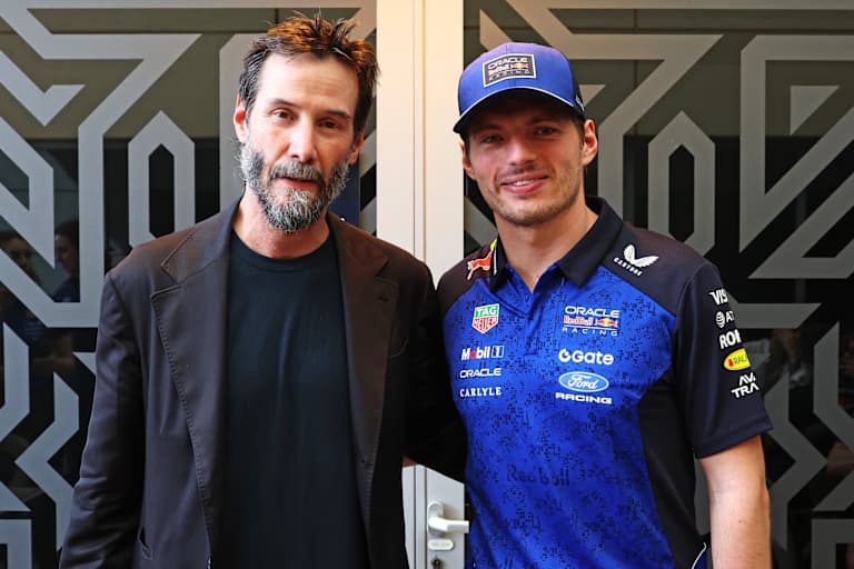 Hollywood-Star Keanu Reeves und Max Verstappen