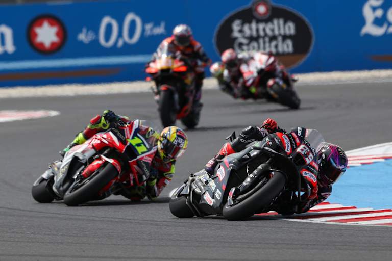 Jorge Martin im Sprint vor Diogo Moreira