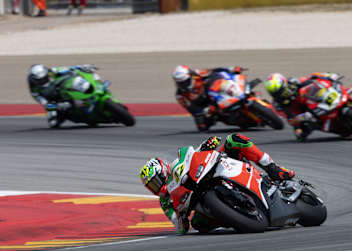 Axel Bassani vor den Ducati-Piloten Alvaro Bautista und Alberto Surra