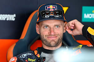 Brad Binder sitzt 2027 auf einer BMW M1000RR