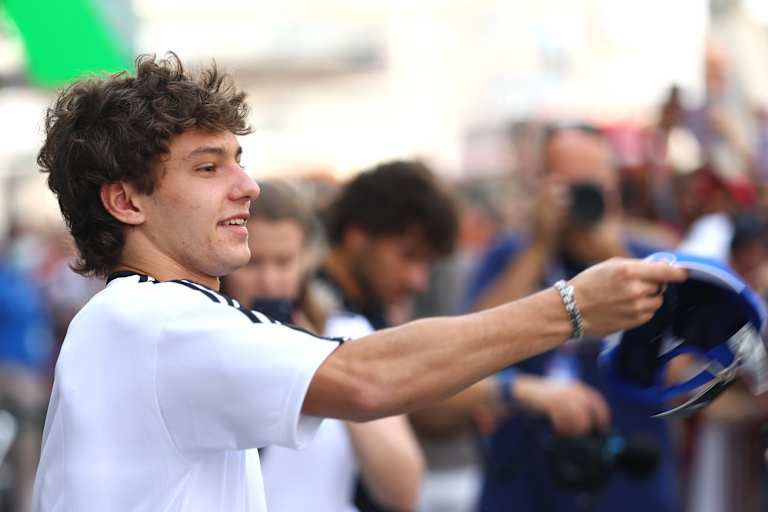 Kimi Antonelli bei einem Fan-Event in Abu Dhabi