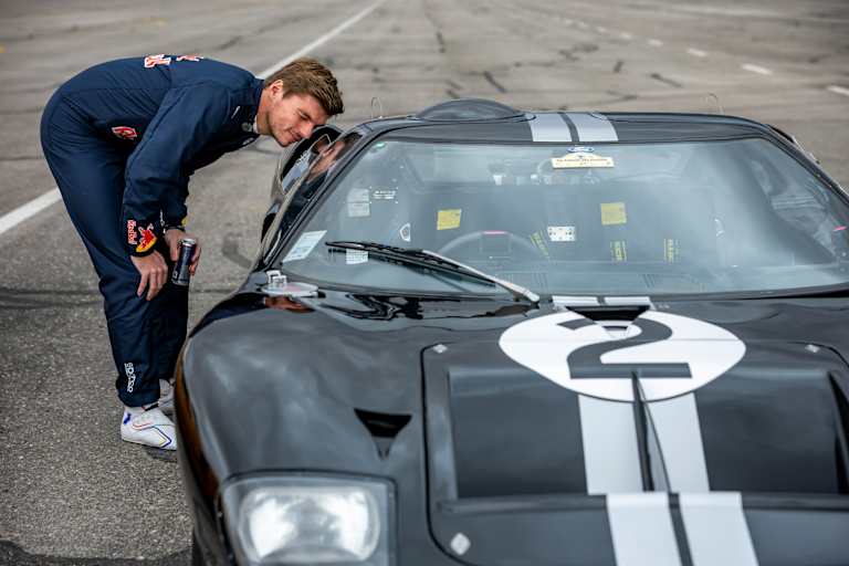 Max Verstappen und der Ford GT40