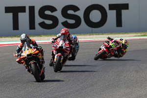 Pedro Acosta vor Pecco Bagnaia