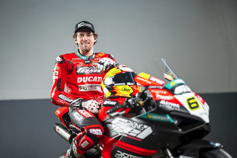 Philipp Öttl zeigt seine 2026er Supersport-Ducati
