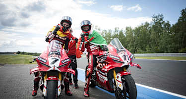 Doppelsieg für Aruba.it Ducati: Iker Lecuona (li.) und Nicolo Bulega