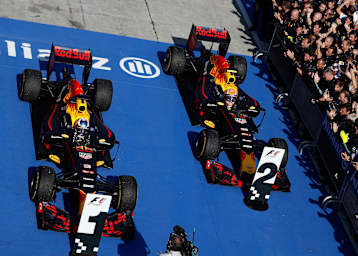Ricciardo und Verstappen bei Red Bull Racing, mit der 3 und der 33